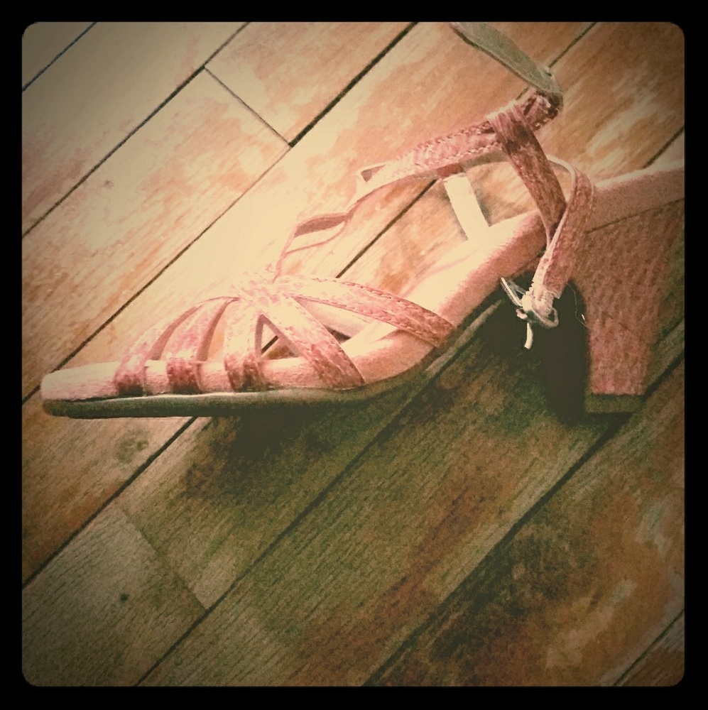 Aerosoles Strappy Heels